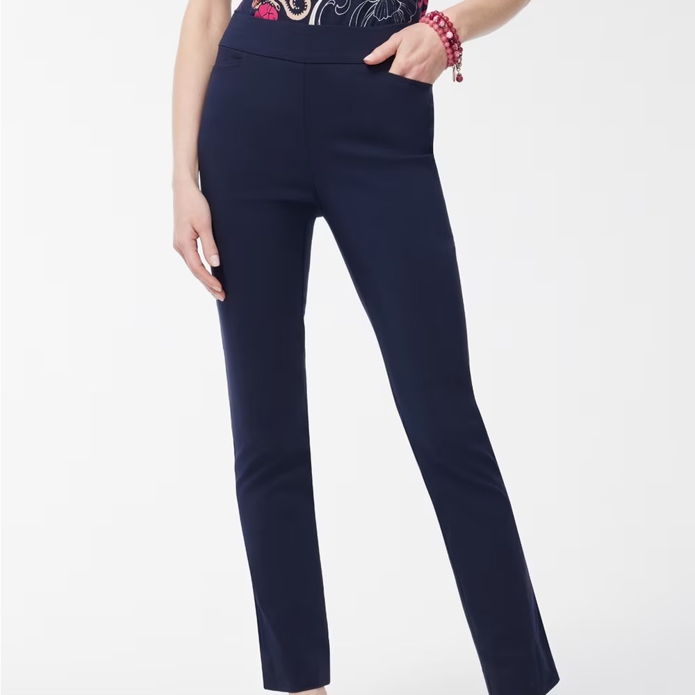 Chicos navy blue Bridget petite split hem cropped pants, size 1.5.